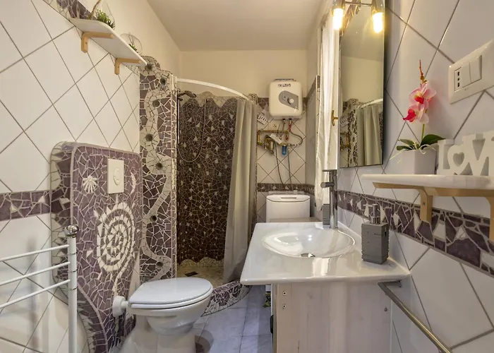 公寓 La Casetta Bianca 萨萨里